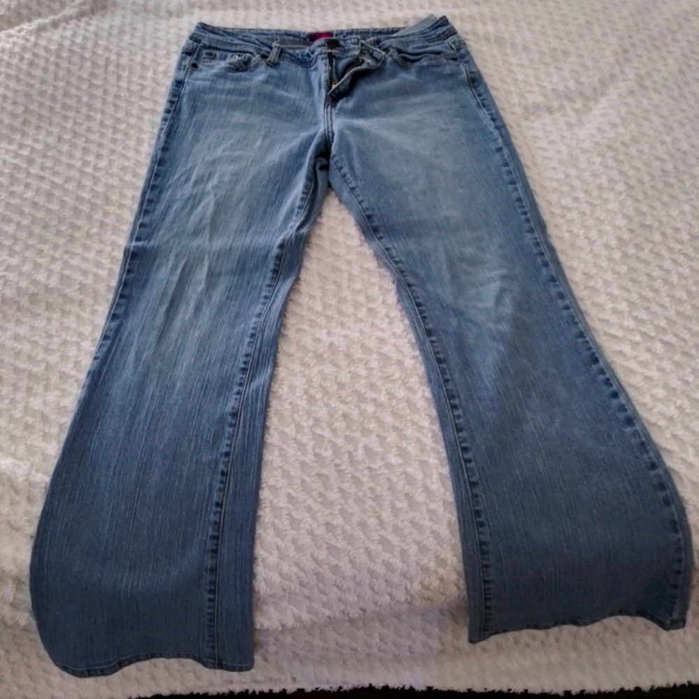 Personal Identity Bootcut Sz 11/12